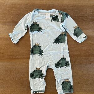 kate quinn Light Blue One-Piece Footie with Crowned Frog Print
